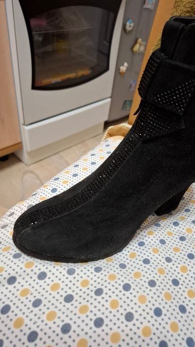 Продам сапоги на каблучке