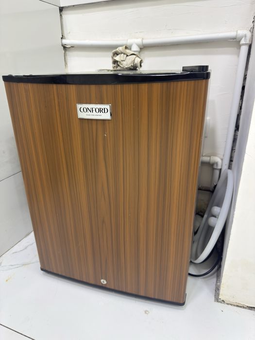 Продаю маленький холодильник