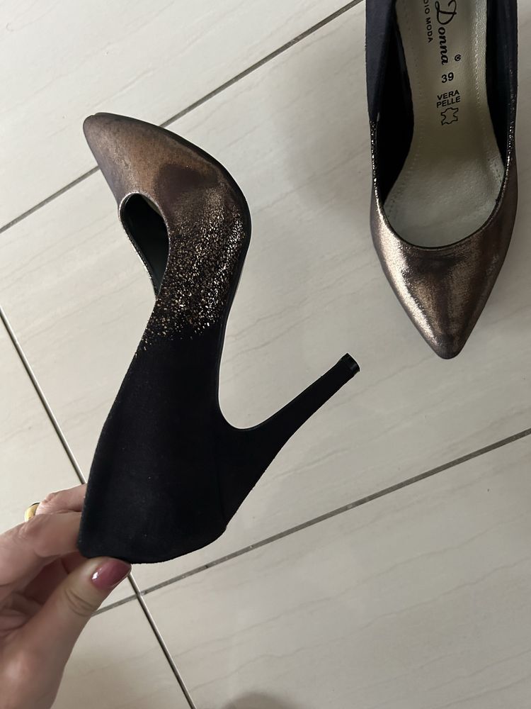 Pantofi stiletto Solo Donna, mărimea 39