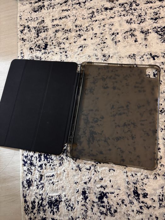 Продам чехлы для айпад про 12,9, Ipad Pro