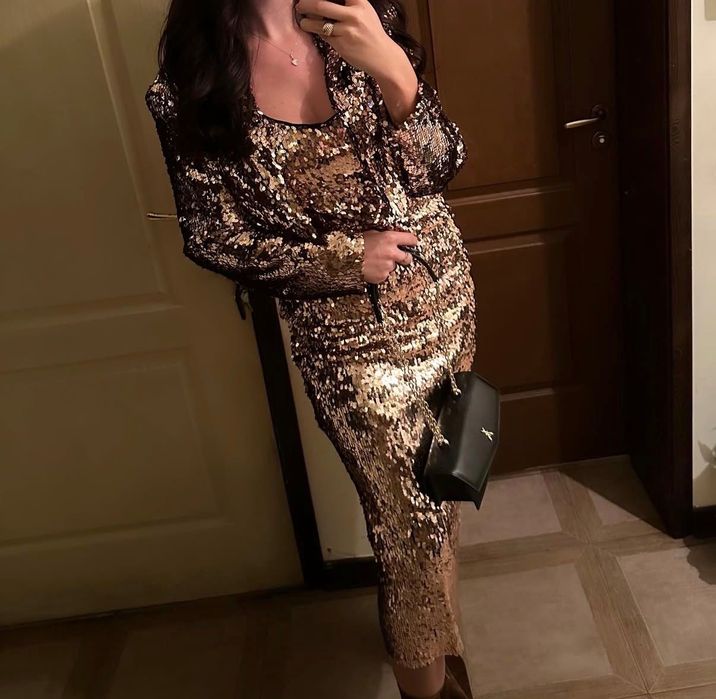 Официална рокля и сако Stradivarius пайети