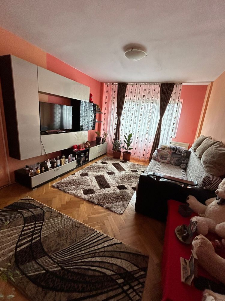 Apartament de inchiriat