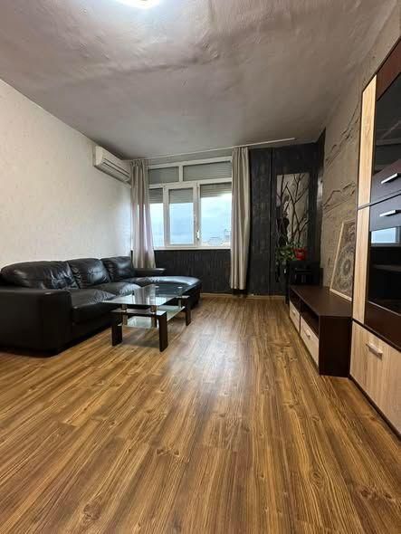 Изгоден ДВУСТАЕН апартамент в кв. Изгрев