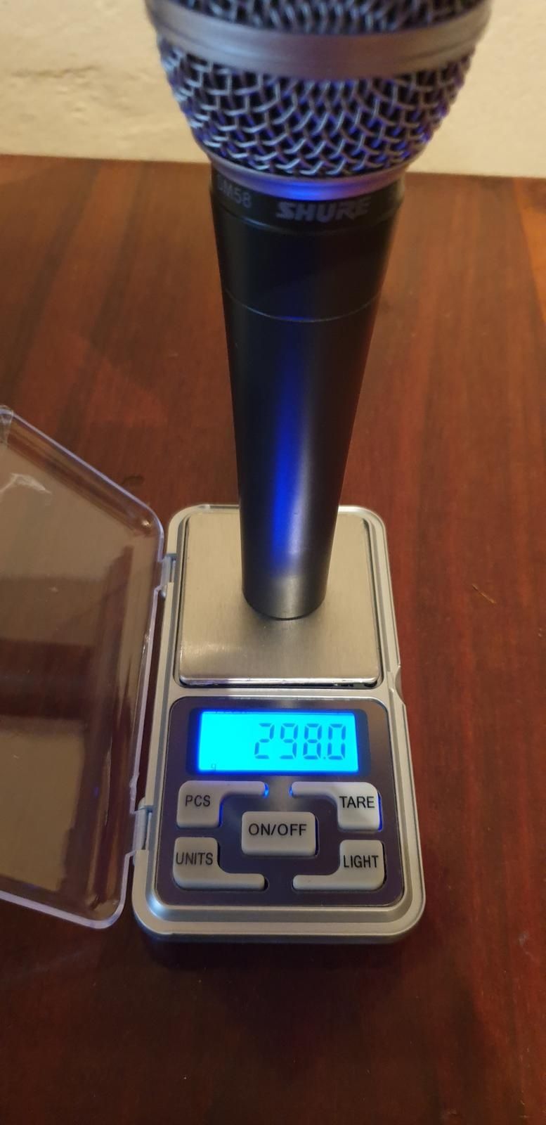 Microfon universal cu fir