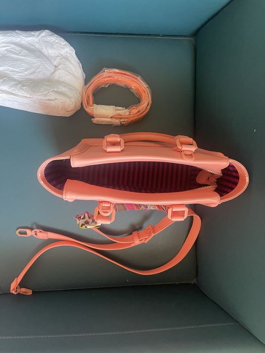 Сумка в отличном состоянии