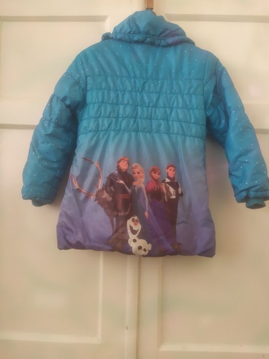 Продаётся  куртка Элза