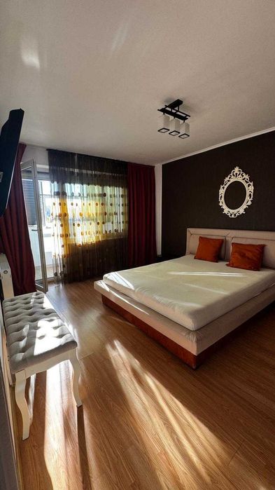 Inchiriez apartament 3 camere zona orizont