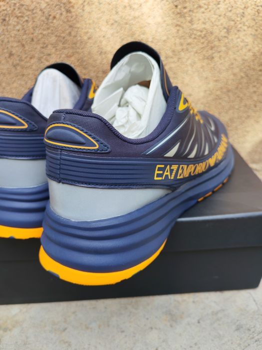 Adidași EA7 Emporio Armani