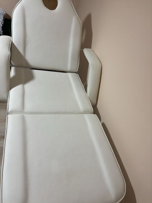 Кушетка за миглопластика