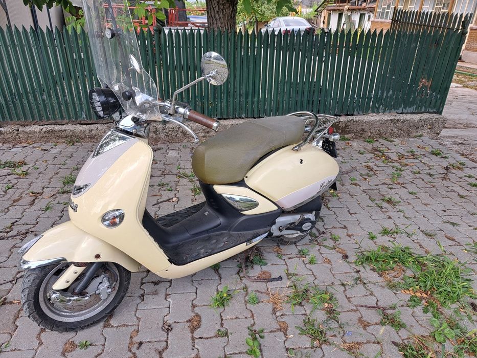 Scuter 50cm3 fara carnet