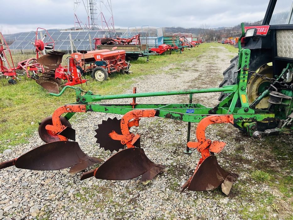 Plug cu 3 capuri, brazdare, cormane Heger cu roata de copiere 70 inalt