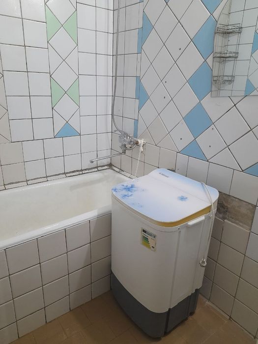 Mirzo Ulug'bek metroni oldida 1 xonali kvartira ijaraga beriladi