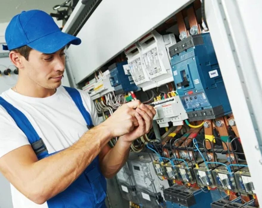 Электрик. Сантехник. Видеонаблюдение.Дизайнер. Ремонт подьездов, кварт