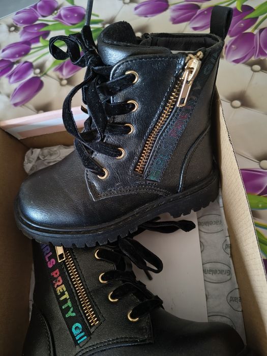 Ghete Graceland mărime 24