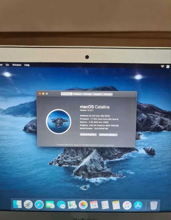 Vând MacBook Air 13 inch, model A1466 (EMC 2924)