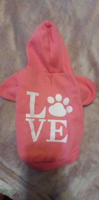 Дрешка за малко куче около 5-6 кг