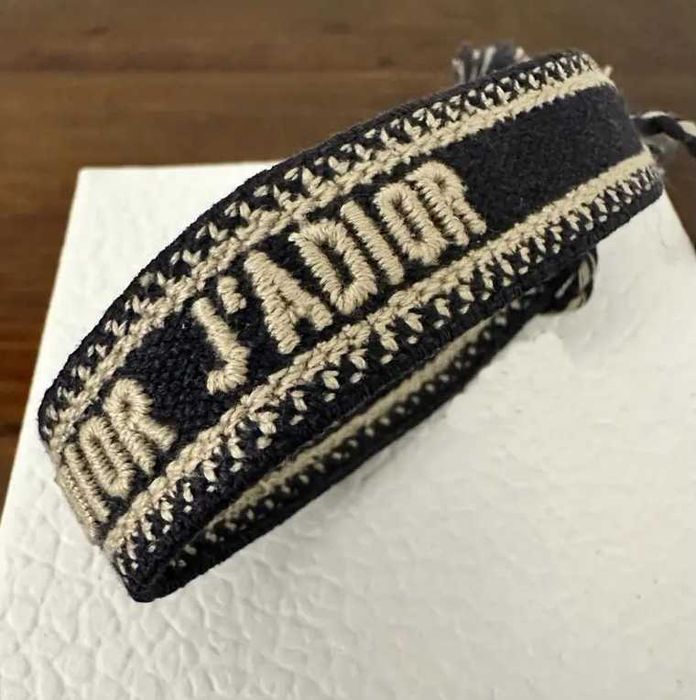 Christian Dior оригинална гривна