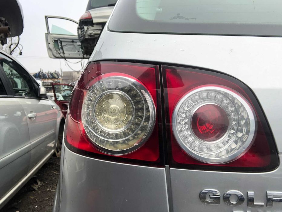 Dezmembrez Volkswagen Golf 5 Plus 1.6 B an 2007 cod motor BSE