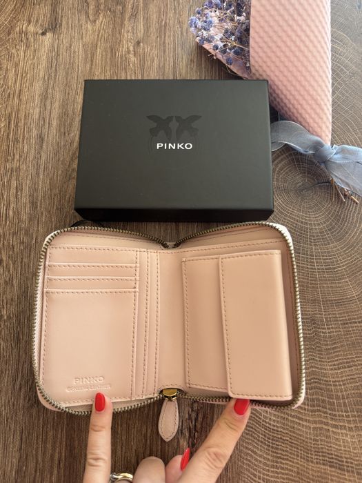 Дамски портмоне Pinko