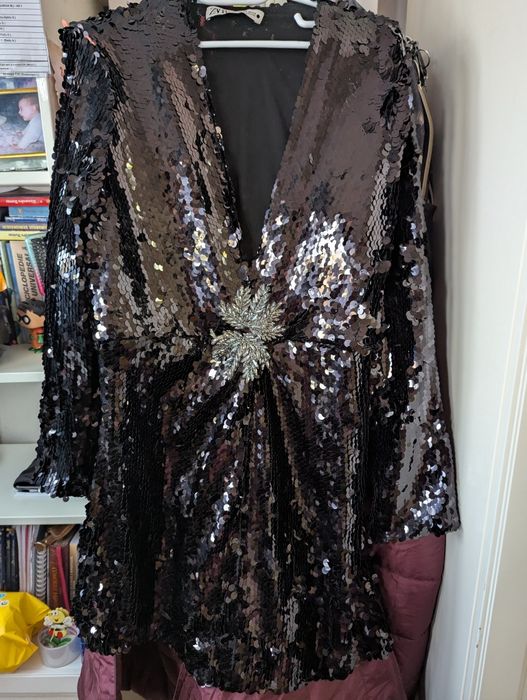 Rochie din paiete, noua ,