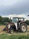 Tractor international ihc 654 cu incarcator frontal