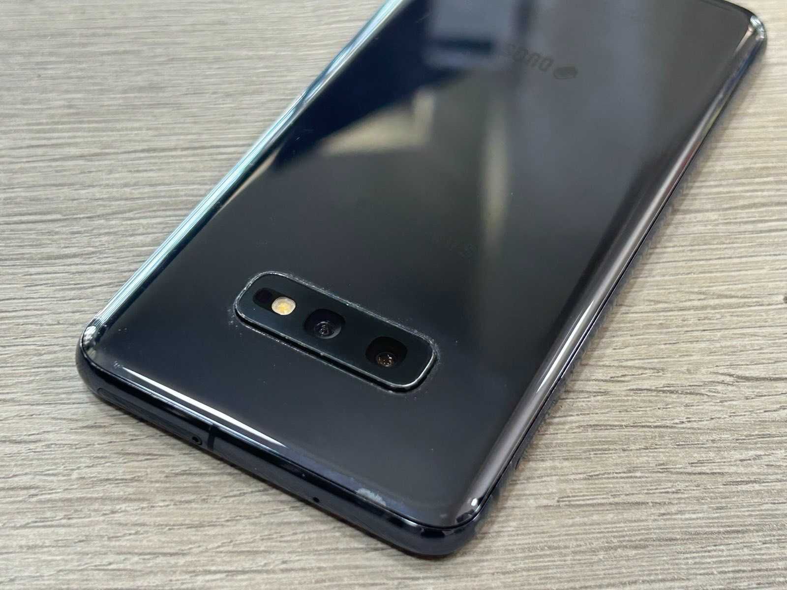 Samsung Galaxy S10e 128GB 6 RAM Dual