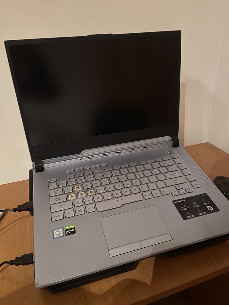 Schimb cu Unitate Asus Rog Strix G15
