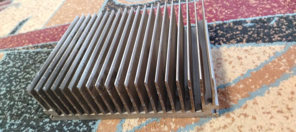 Vând Radiator aluminiu.