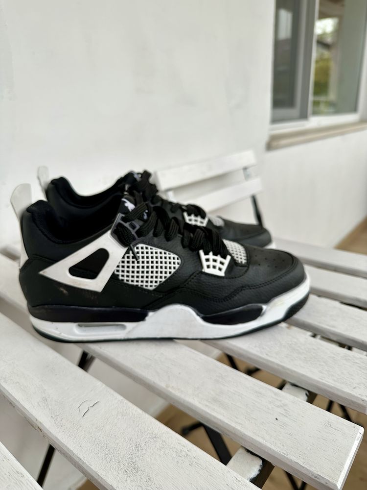 Маратонки Nike Jordan 4  мъжки