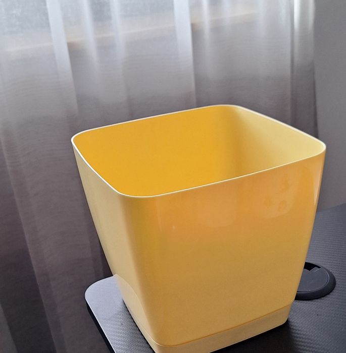 Ghivece cu farfurie Toscana, galben pal, patrate 17x17 cm, 13 buc