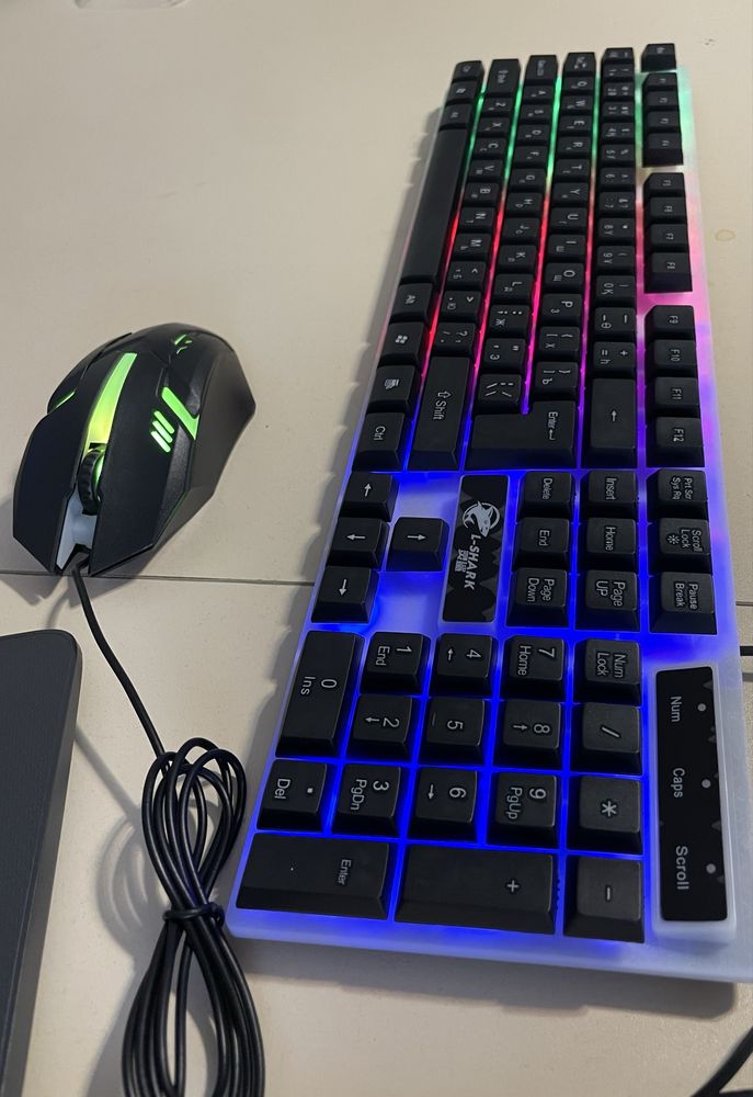 Продаю новую игровую клавиатуру L-Shark T-350 (черный) с мышкой