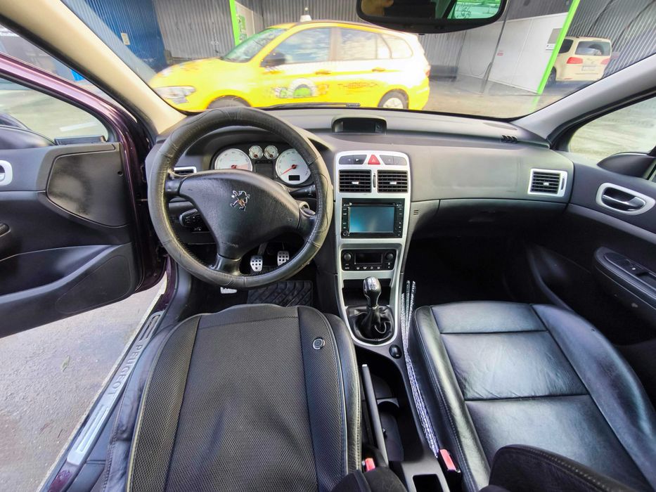 Peugeot 307 SW 2.0 + Багажник + 4 Гуми + Камера