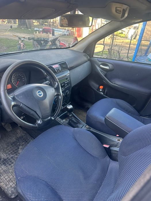 Vând FIAT Stilo !