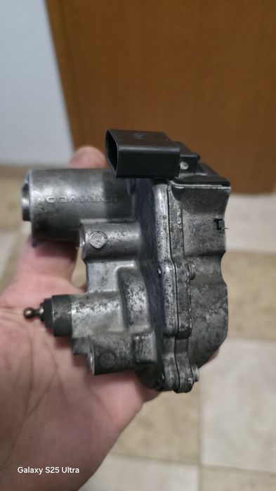 актуатор за турбокомпресор, произведен от BorgWarner Turbo Systems и S