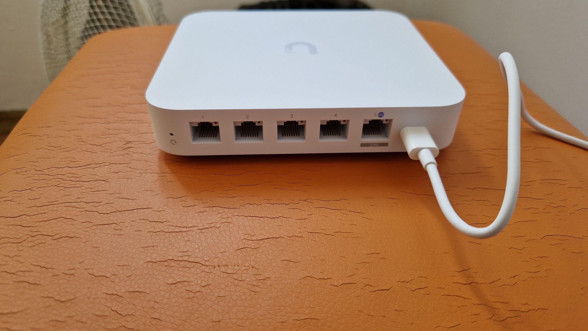 Router Ubiquiti UniFi Cloud Gateway IDS/IPS, Multi-WAN, Cloud Gateway