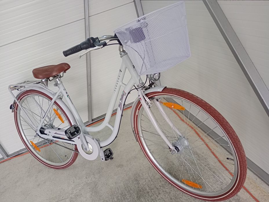 Vând bicicletă Pegasus,7 vit Nexus,frâna picior,stare f bună !