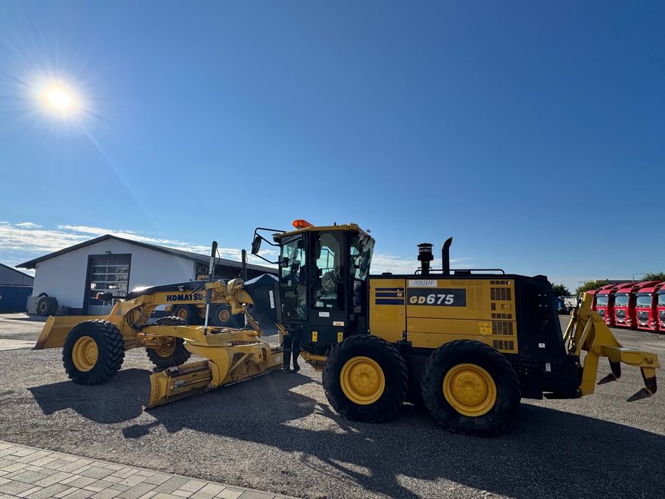 Grader komatsu GD 675 an 2019 ore 2000