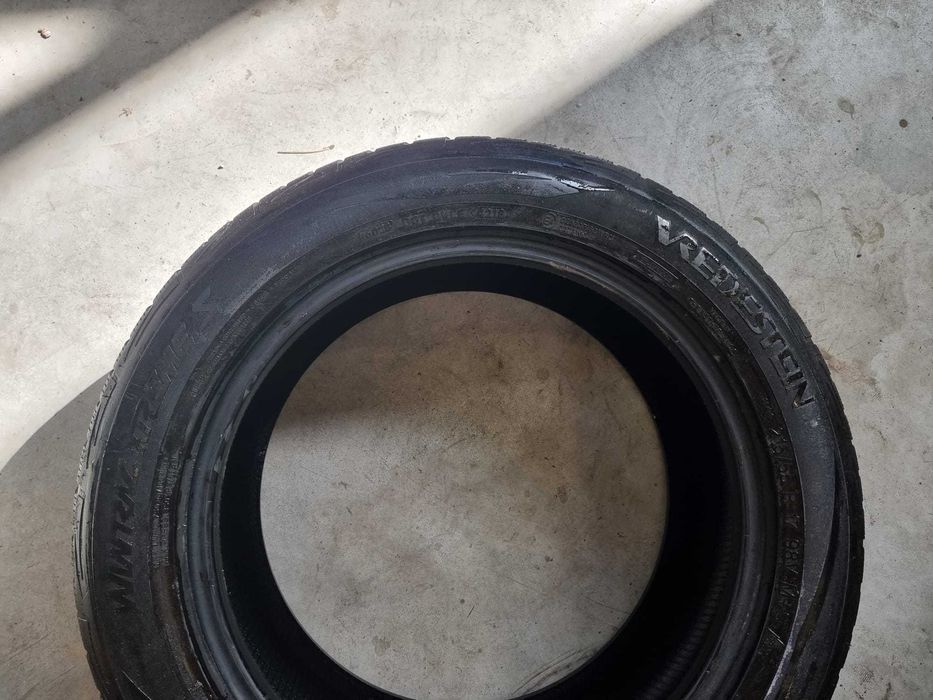 4 Anvelope IARNA 215.55.17 'Vredestein' ; stare buna