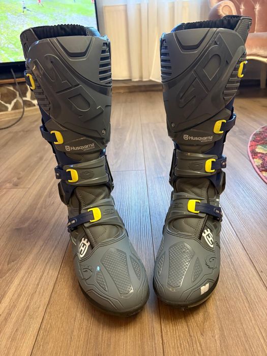 Cizme Enduro Moto Sidi Husqvarna Crosfire model 2024