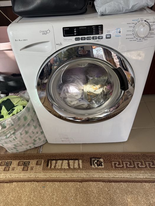 Продам стиральную машину на 8 кг!