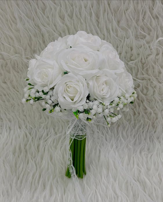 Kelin gullar sunmas va abadiylik timsoli