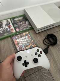 Xbox One S cu jocuri si 1 controller gta 5 call of duty mafia 3