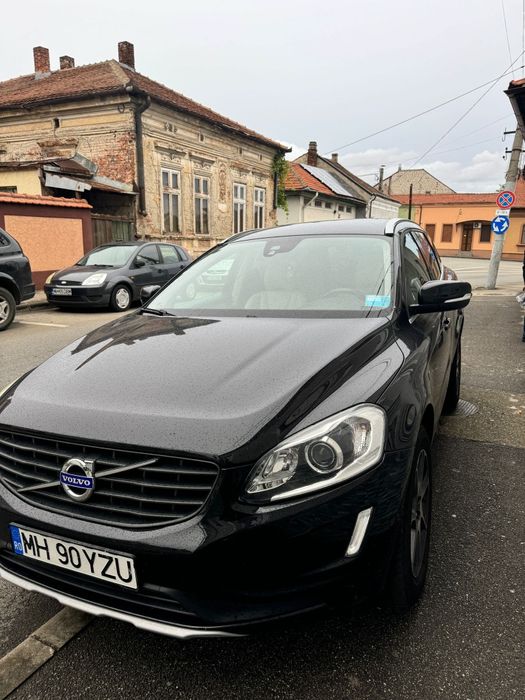Vând Volvo XC60 an 2016
