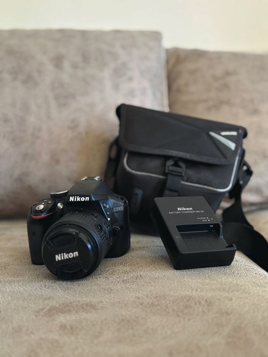 Nikon D1300, обектив 18-55mm + аксесоари