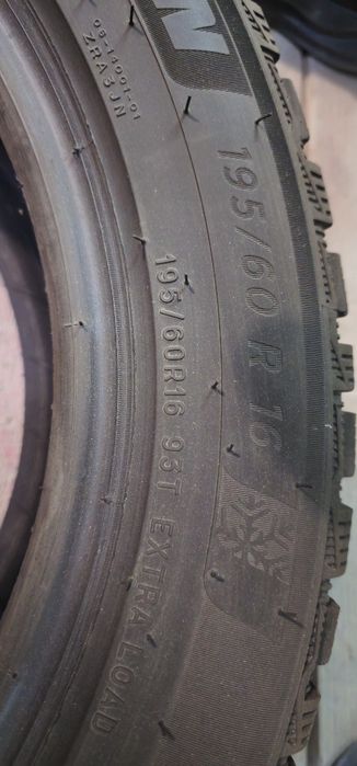 Продаётся зимние шины