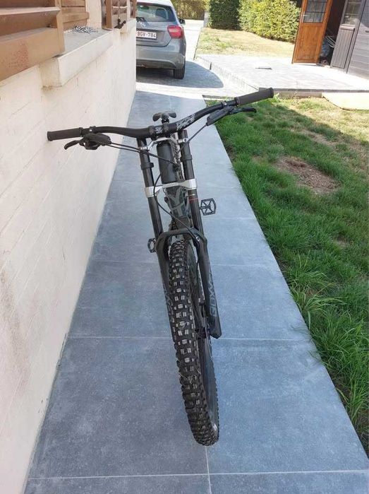 Downhill колело YT Tues 2021 Black magic XL 27.5