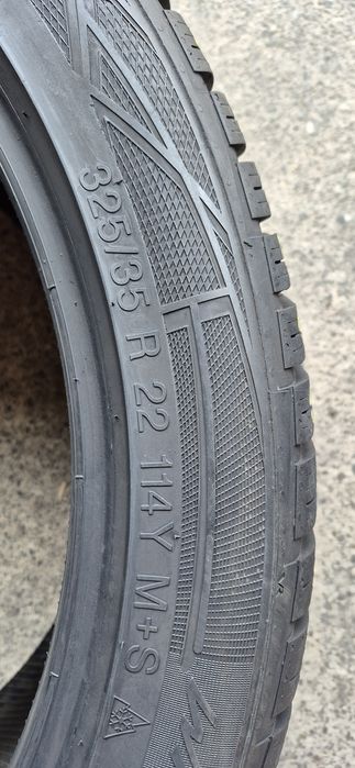 4 anvelope iarna Vredestein,fata 285/40/22,spate 325/35/22.Pret pe buc