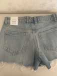 Женские шорты фирмы Zara