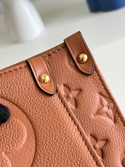 Geanta Louis Vuitton Onthego 41cm, tip Premium