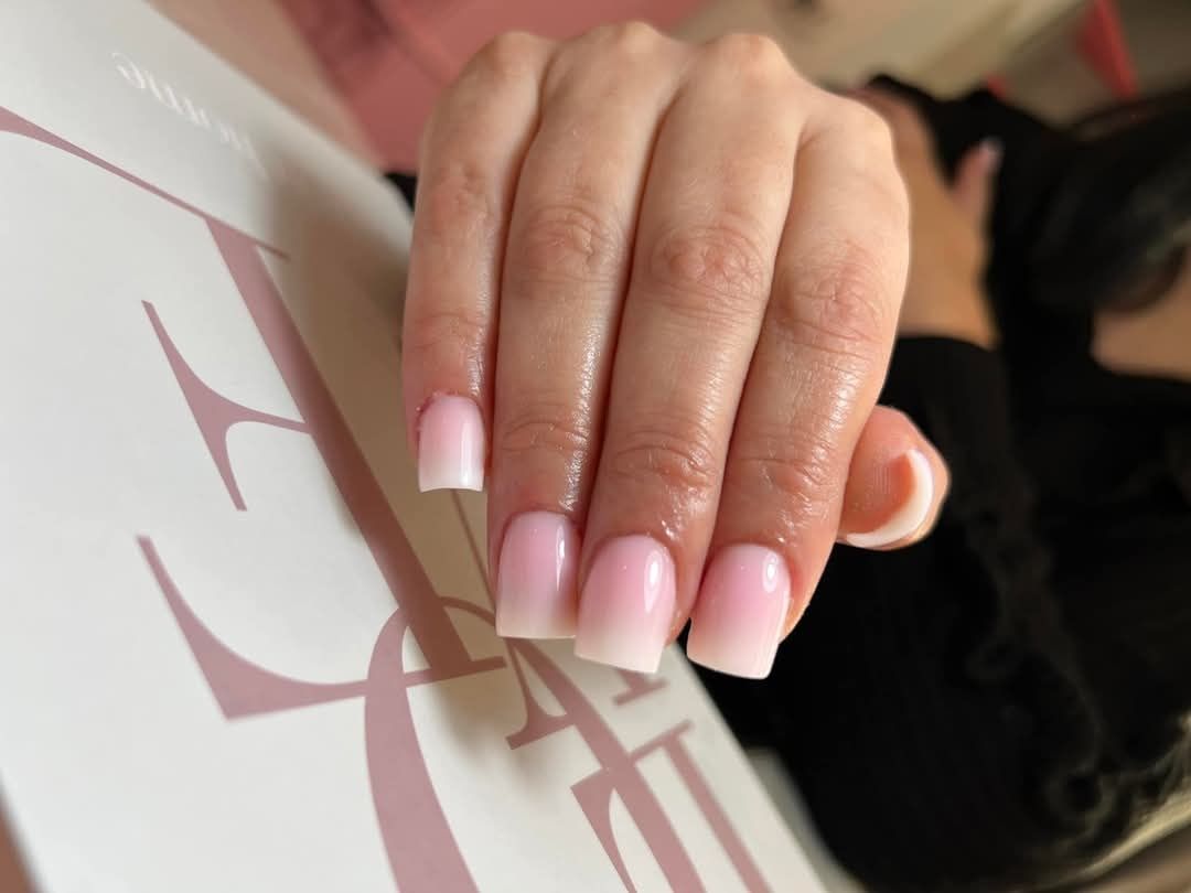 Unghii gel / oja semipermanenta